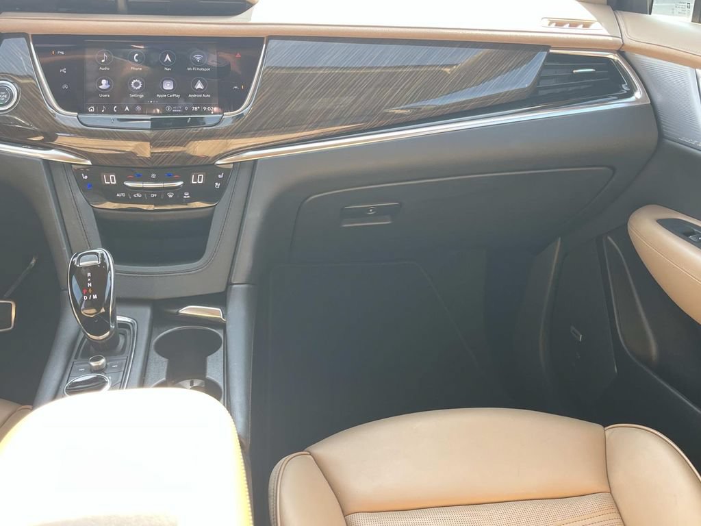 Certified 2024 Cadillac XT6 Sport w/ Platinum Package AWD/4WD image 14