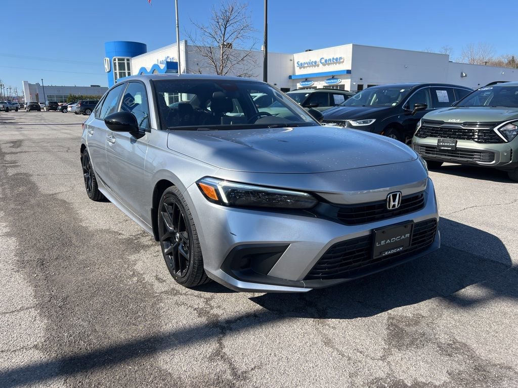 Used 2023 Honda Civic Sport image 7