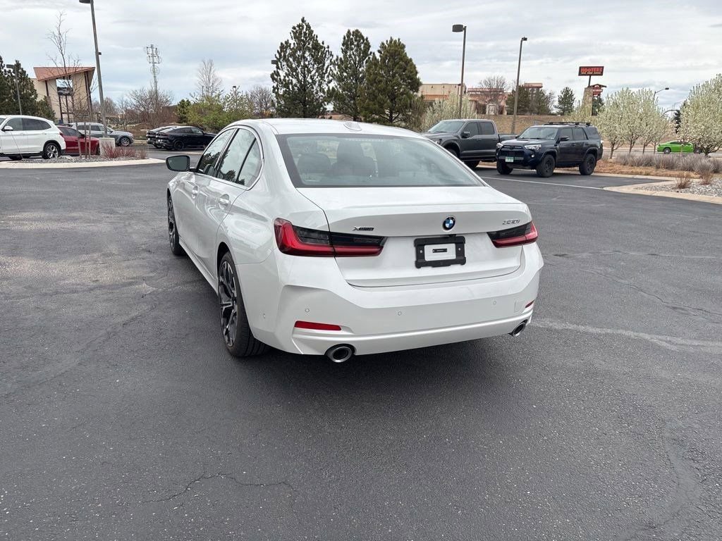 Used 2025 BMW 330i xDrive Sedan image 3