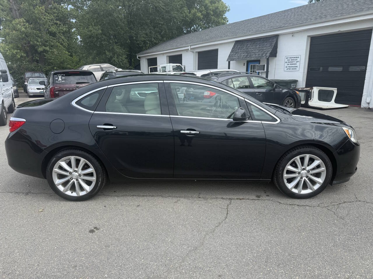 Used 2013 Buick Verano Convenience FWD image 5