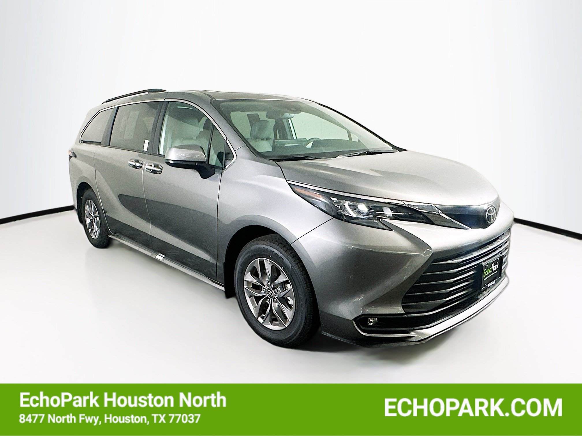 Used 2026 Toyota Sienna XLE