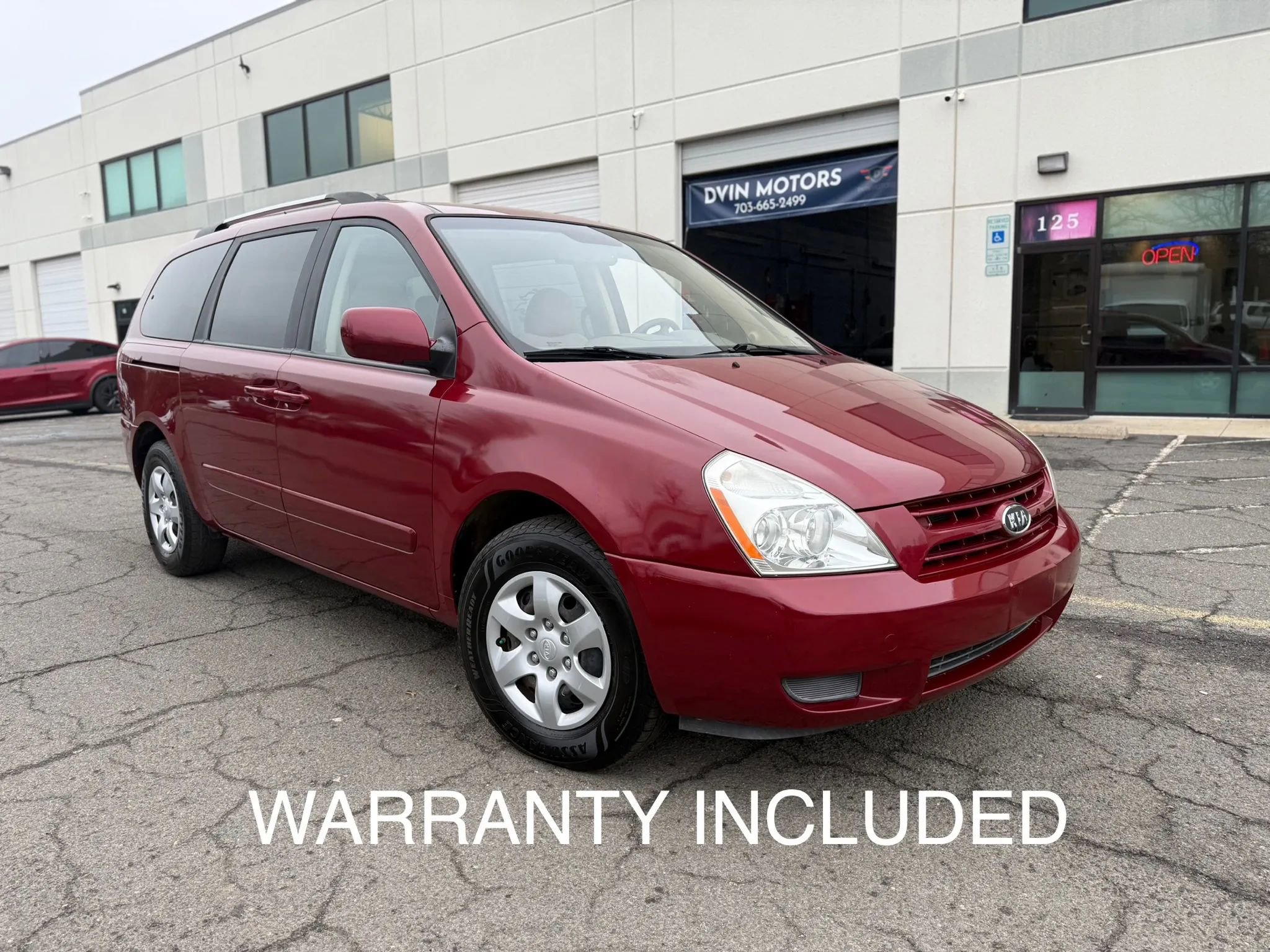 Used 2010 Kia Sedona LX w/ PWR Pkg image 1