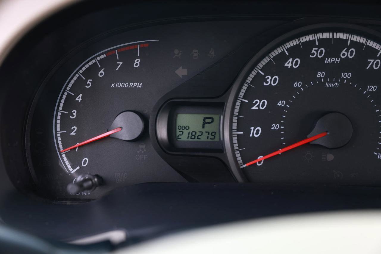 Used 2011 Toyota Sienna LE image 31