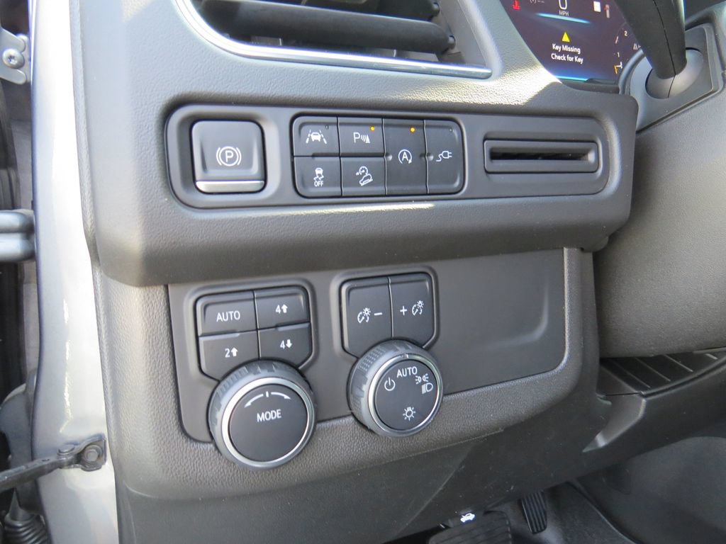 Certified 2022 Chevrolet Suburban Z71 AWD/4WD image 23
