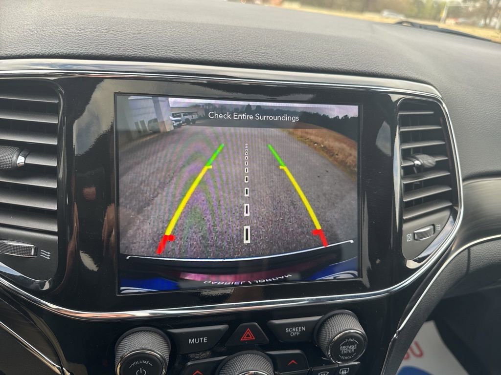Used 2022 Jeep Grand Cherokee Limited AWD/4WD image 24