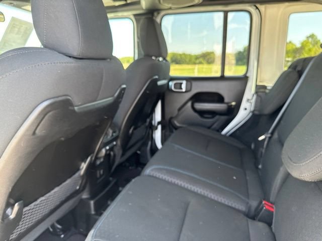 Used 2024 Jeep Wrangler Unlimited Rubicon 4xe AWD/4WD image 21