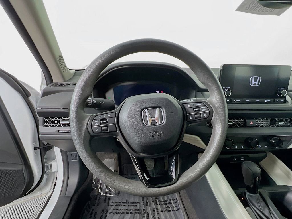 Used 2023 Honda Accord EX image 9