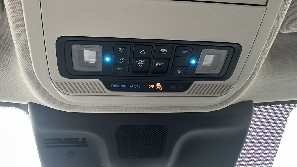 Used 2025 Ford Expedition Active AWD/4WD image 24