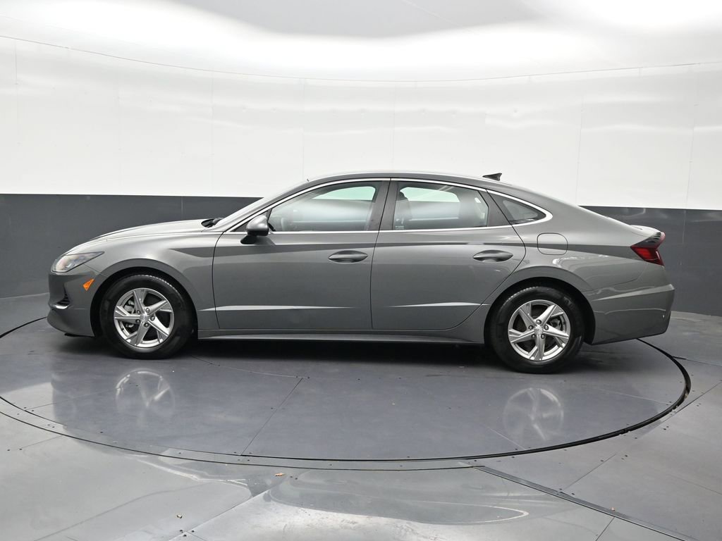 Used 2022 Hyundai Sonata SE FWD image 2