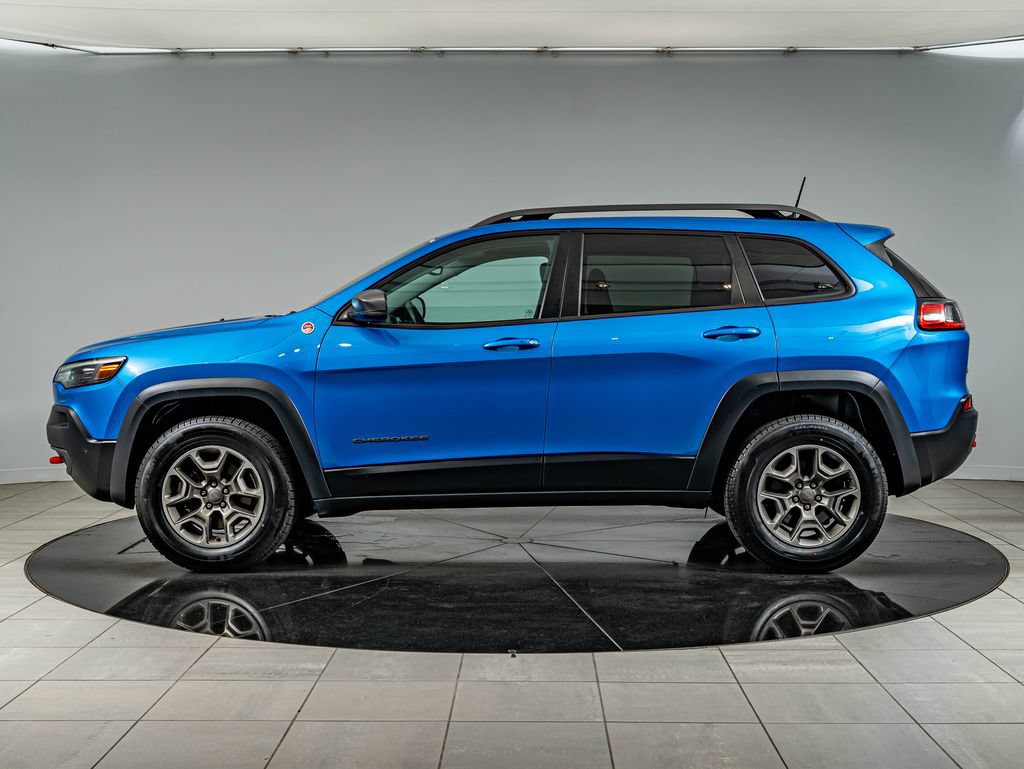 Used 2020 Jeep Cherokee Trailhawk w/ Cold Weather Group AWD/4WD image 8