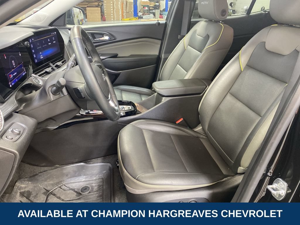 Used 2025 Chevrolet Trax ACTIV w/ Driver Confidence Package FWD image 26