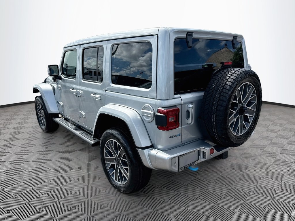 Used 2024 Jeep Wrangler High Altitude AWD/4WD image 8