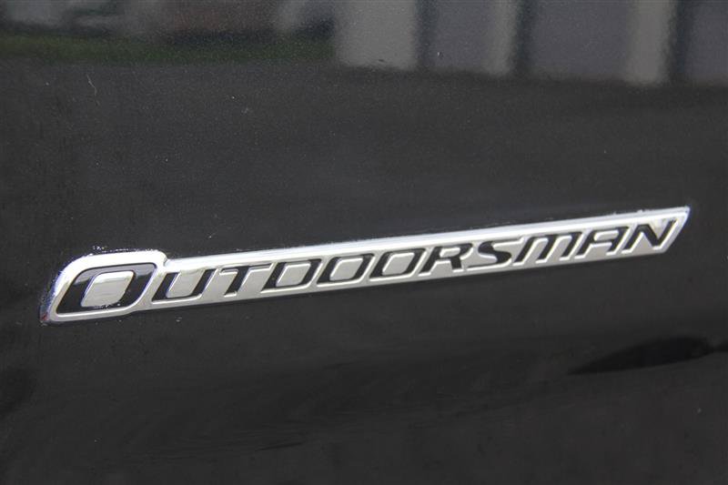Used 2015 RAM 1500 Outdoorsman w/ Pittsburgh Penguins Edition AWD/4WD image 13