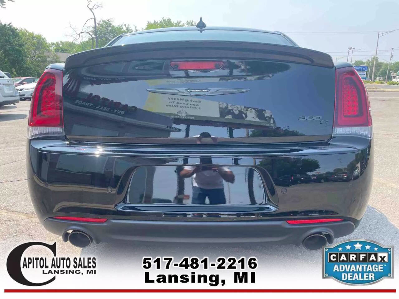 Used 2023 Chrysler 300 C image 10