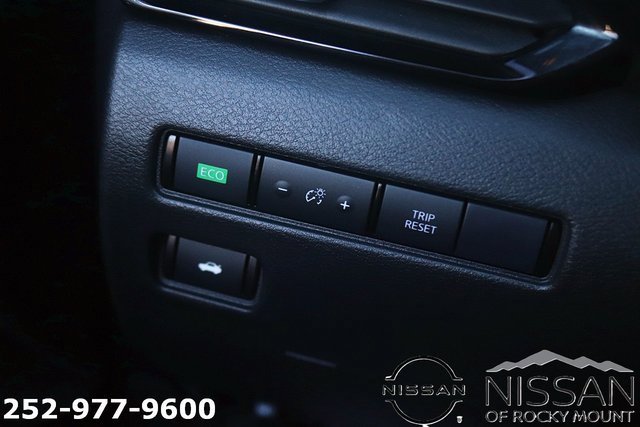 Used 2024 Nissan Sentra SV image 23