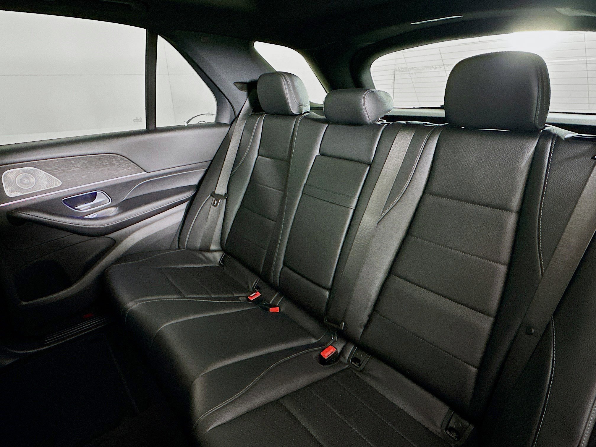 Used 2023 Mercedes-Benz GLE 450 4MATIC w/ AMG Line Exterior image 23