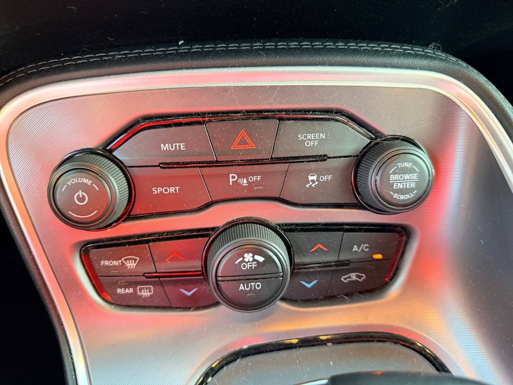 Used 2022 Dodge Challenger R/T RWD image 13