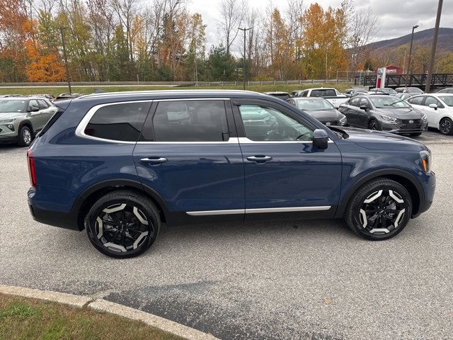 Used 2025 Kia Telluride S image 22