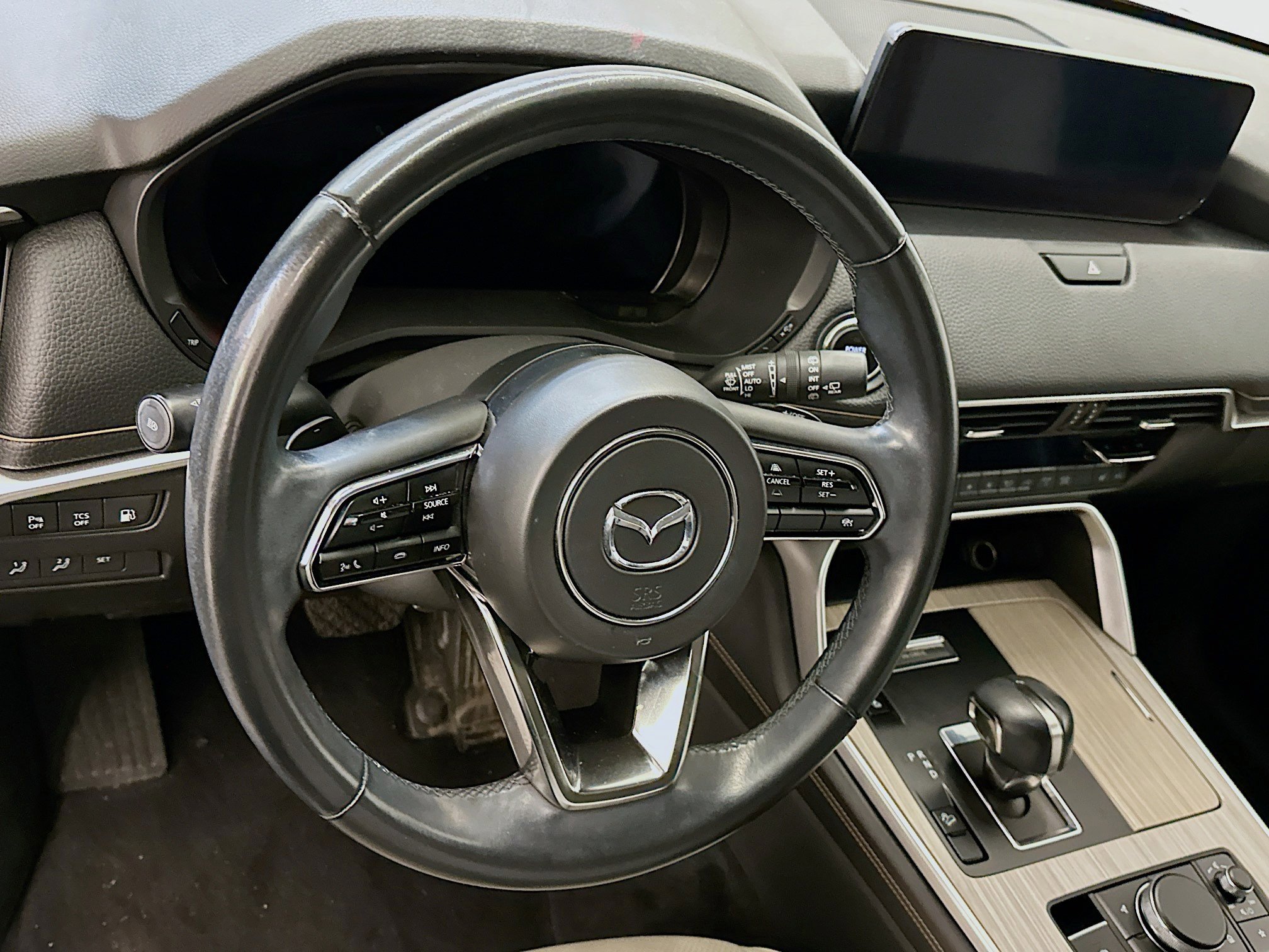 Used 2024 MAZDA CX-90 Plug-In Hybrid w/ Premium Pkg image 18