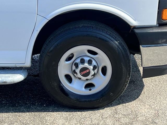 Used 2024 GMC Savana 2500 w/ Driver Convenience Package image 7