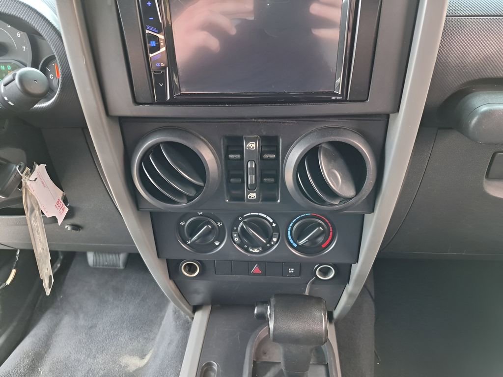 Used 2008 Jeep Wrangler X image 36