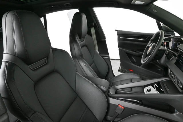 Certified 2025 Porsche Macan Electric image 20