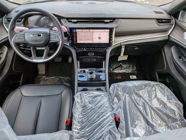 New 2026 Jeep Grand Cherokee Limited image 16