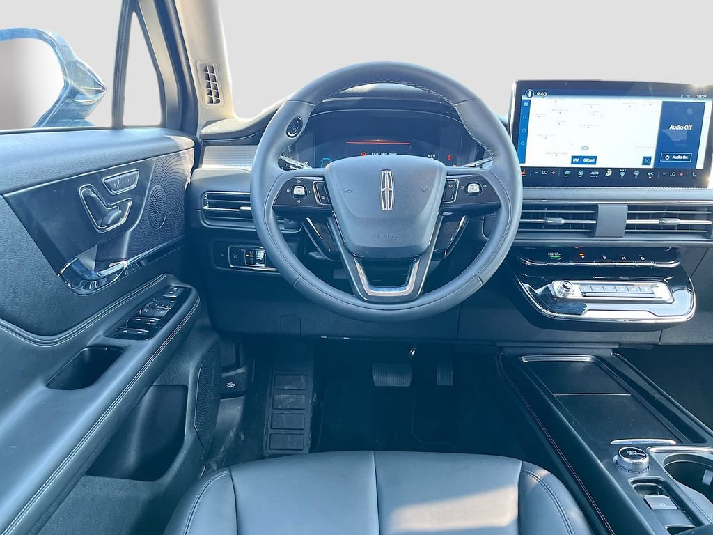 Used 2025 Lincoln Corsair FWD image 22