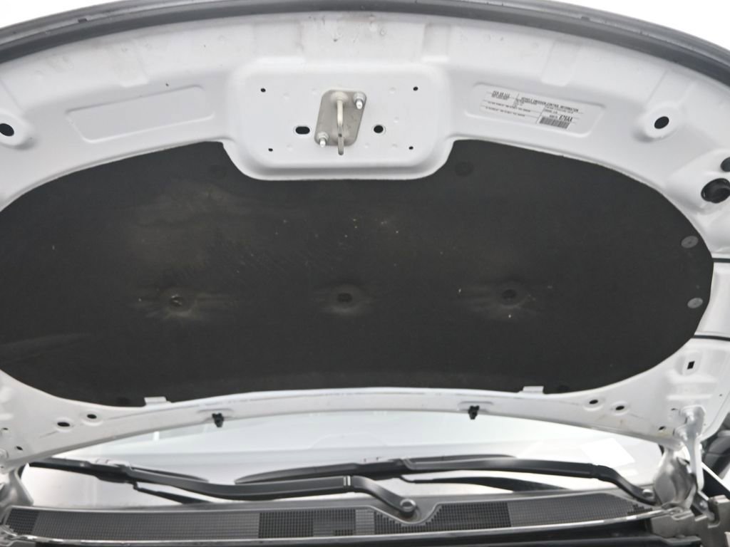 Used 2025 Chrysler Pacifica Limited image 21