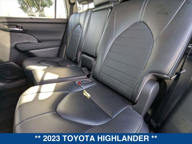 Used 2023 Toyota Highlander XLE image 19
