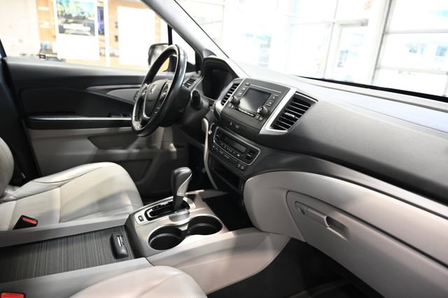 Used 2017 Honda Ridgeline RTL image 14