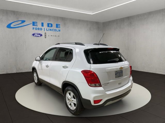 Used 2019 Chevrolet Trax LT w/ LT Convenience Package image 8