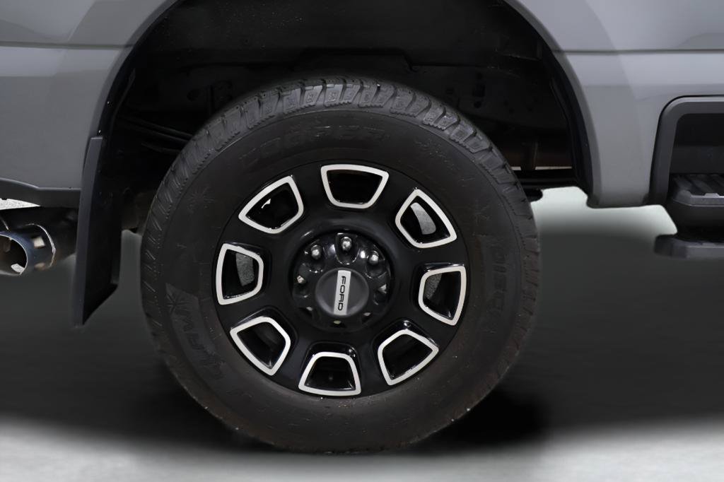 Used 2024 Ford F250 Platinum AWD/4WD image 39