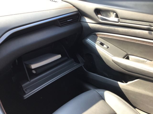Used 2020 Nissan Altima 2.5 SR FWD image 32
