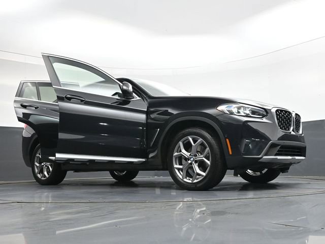 Used 2023 BMW X4 xDrive30i w/ Premium Package image 42