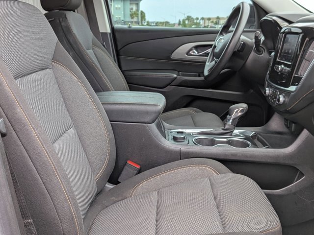 Used 2021 Chevrolet Traverse LS FWD image 22