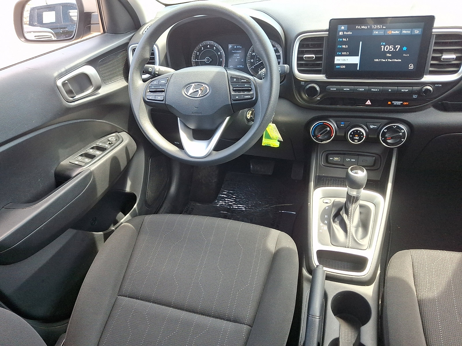 Certified 2022 Hyundai Venue SE FWD image 14