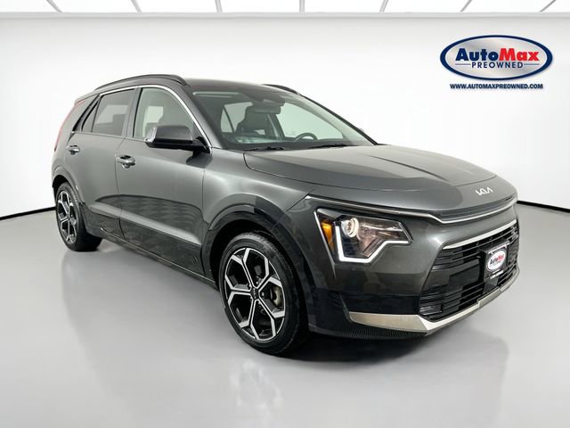 Used 2023 Kia Niro EX Touring