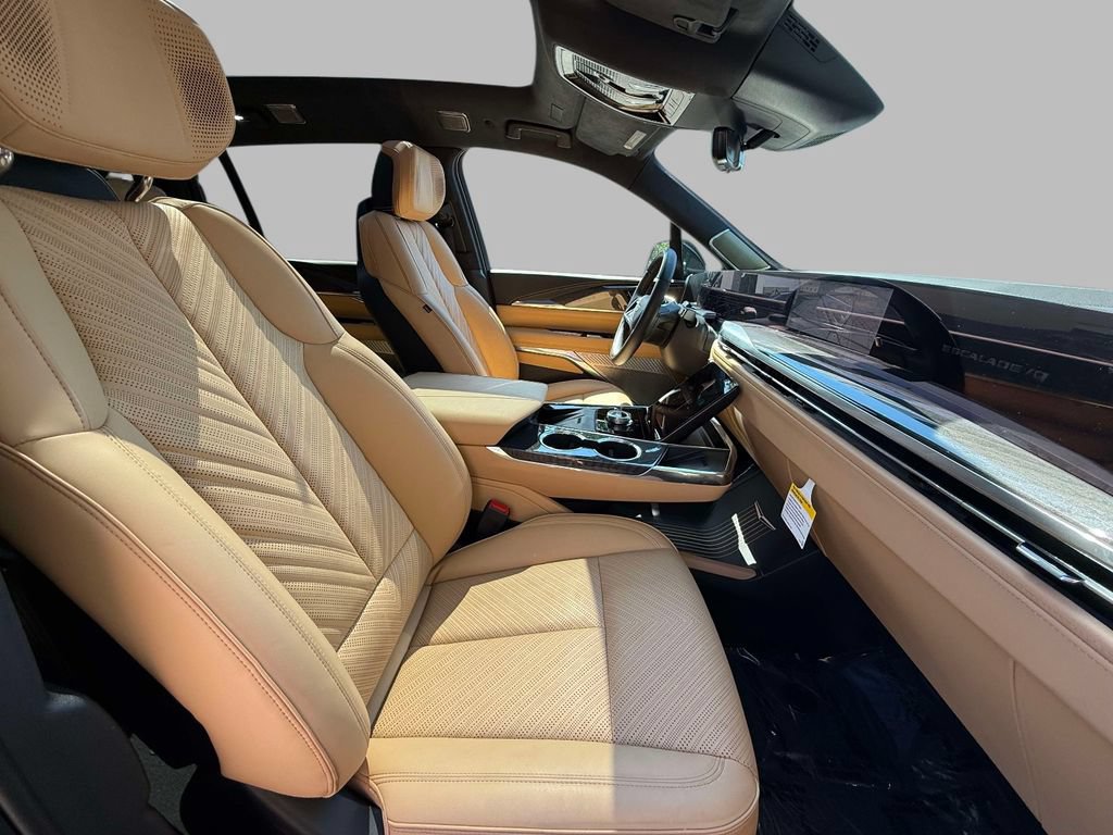 Used 2025 Cadillac Escalade IQ Luxury 2 AWD/4WD image 14
