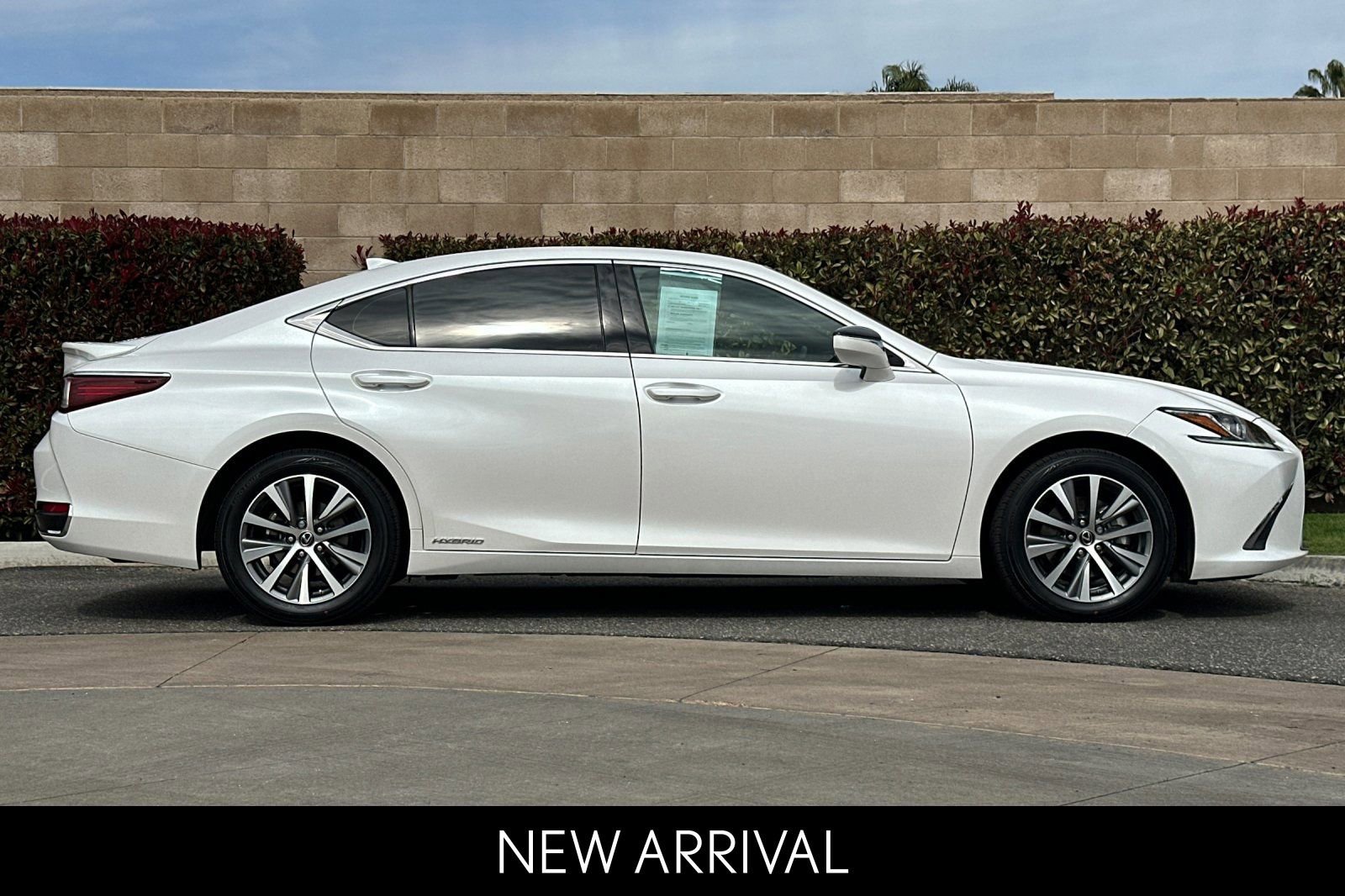 Certified 2021 Lexus ES 300h video 3