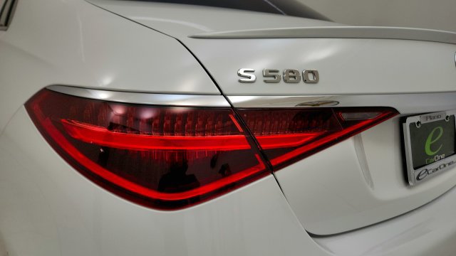 Used 2024 Mercedes-Benz S 580 4MATIC Sedan image 25