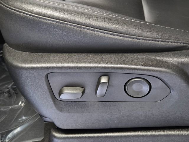 Used 2024 Chevrolet Tahoe LT RWD image 8