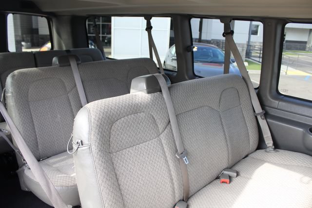Used 2020 Chevrolet Express 3500 LT w/ LT Preferred Equipment Group RWD image 30
