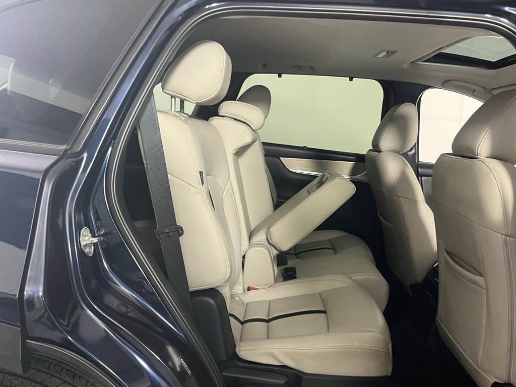 Used 2024 MAZDA CX-90 Plug-In Hybrid w/ Preferred image 28