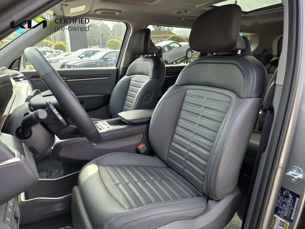 Certified 2024 Kia EV9 Land AWD/4WD image 17
