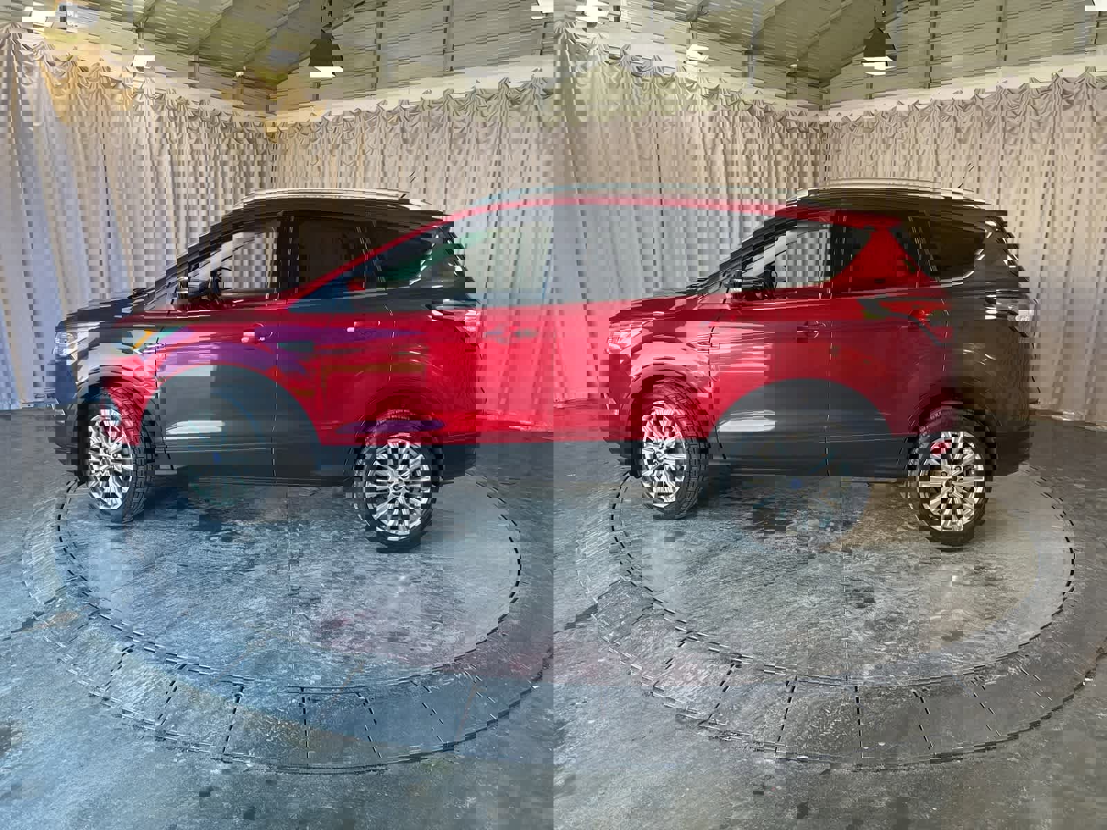 Used 2017 Ford Escape Titanium image 6