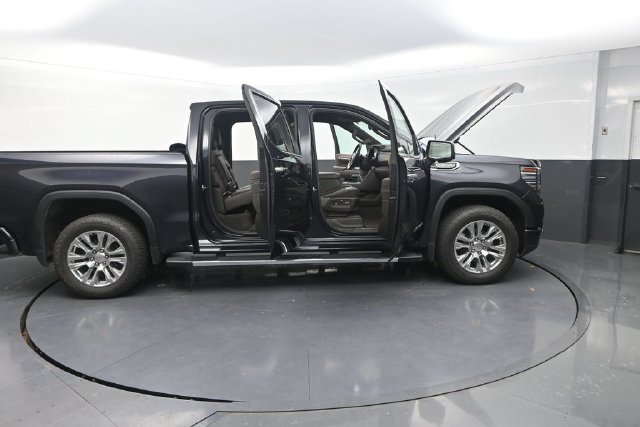 Used 2023 GMC Sierra 1500 Denali AWD/4WD image 36