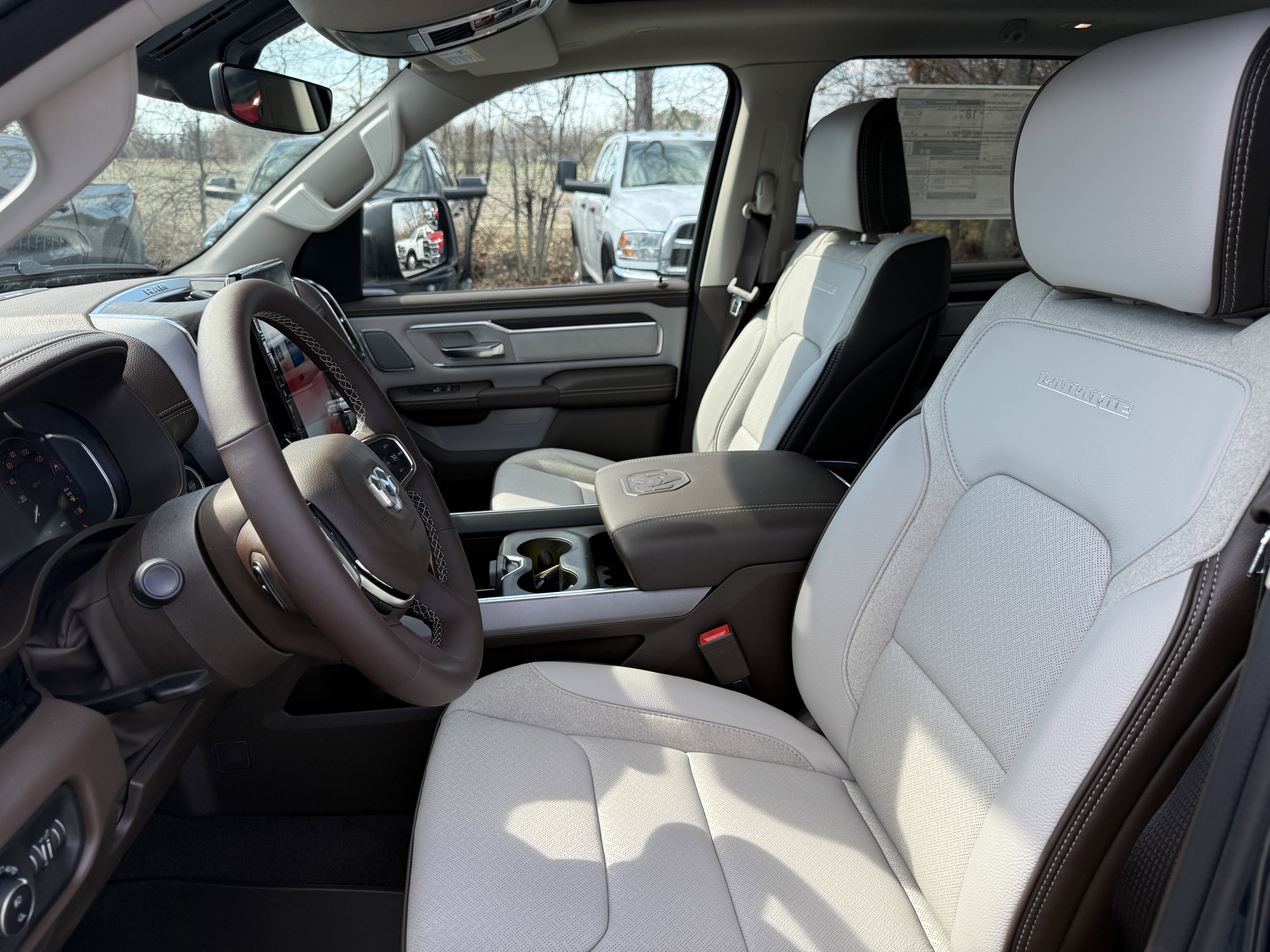 New 2026 RAM 1500 Laramie AWD/4WD image 14