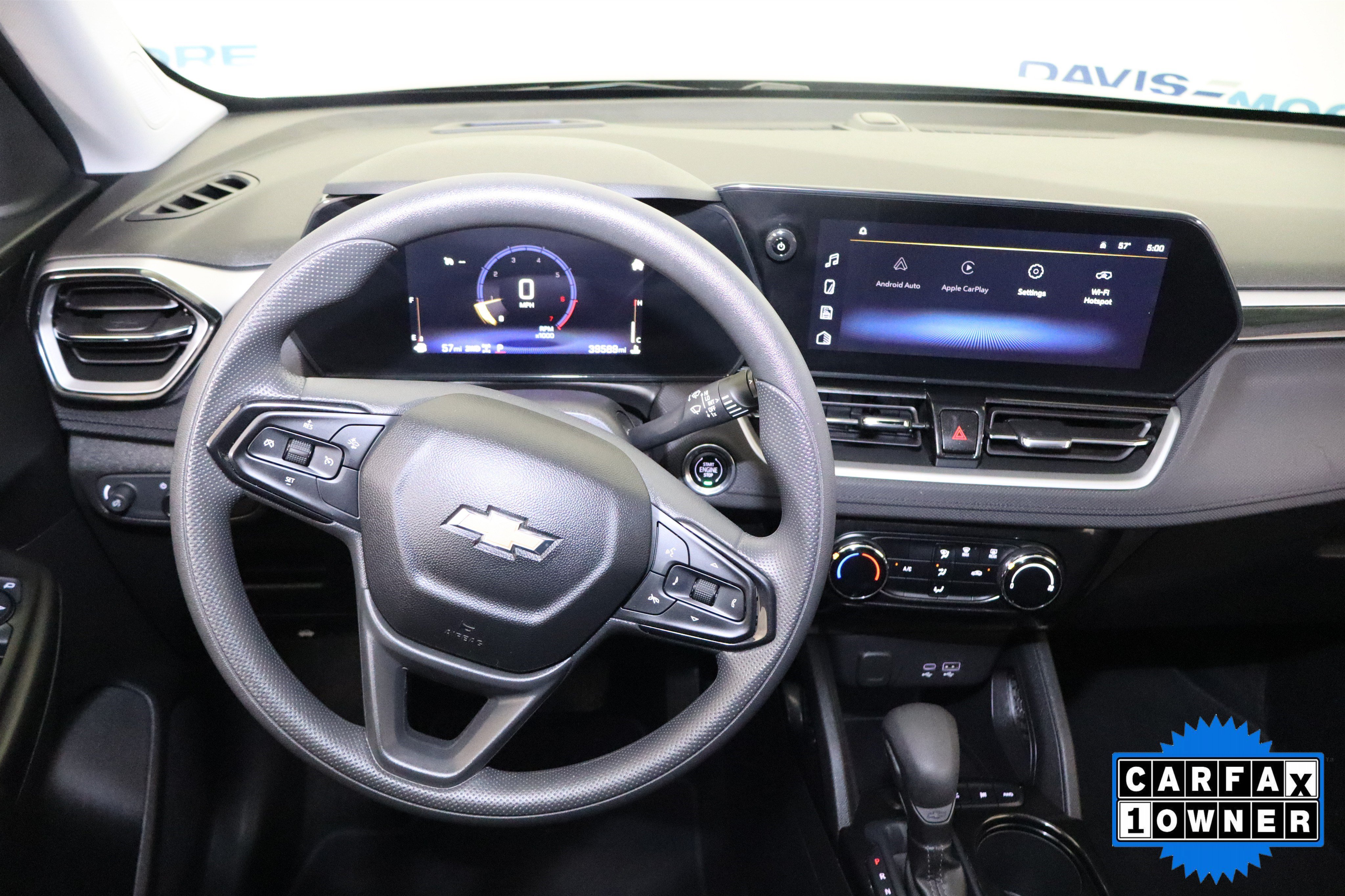 Used 2025 Chevrolet TrailBlazer LT AWD/4WD image 17