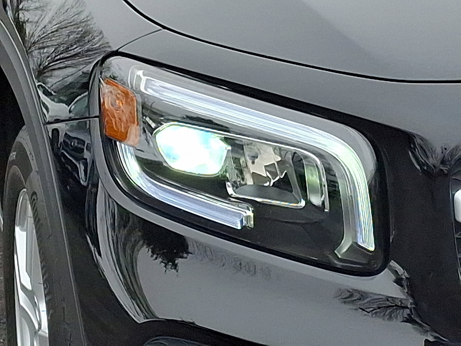 Certified 2023 Mercedes-Benz GLB 250 4MATIC image 9